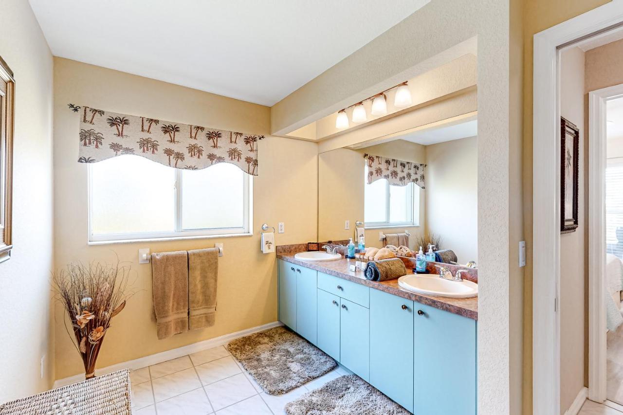 Life At The Canal Cape Coral Exterior photo